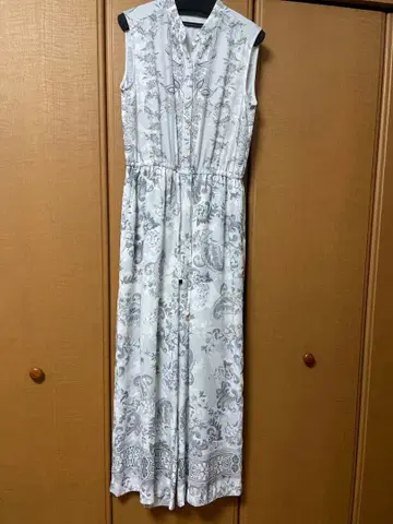 그레이스 콘티넨탈 오너먼트 프린트 살로펫