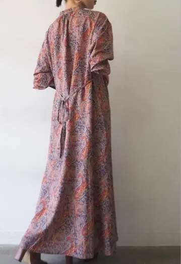 새상품급 Lumier 뤼미에 페이즐리 무늬 롱 원피스