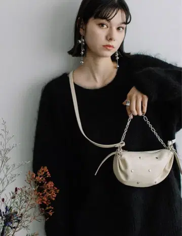 BEAURE 카우 가죽 하트 스터드 2WAY 숄더백