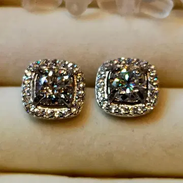 S925 모이사나이트 귀걸이 크리스탈 포함 스터드 귀걸이