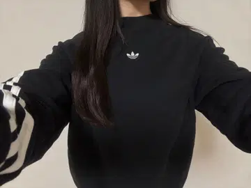 adidas 블랙 트레이닝복