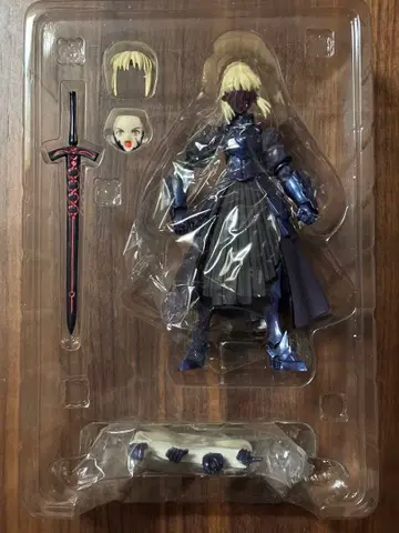 figma 072 Fate/stay night 세이버 알타 상자 없음