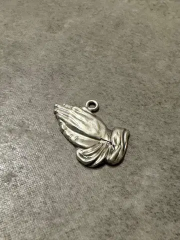 Cootie Productions 기도 펜던트