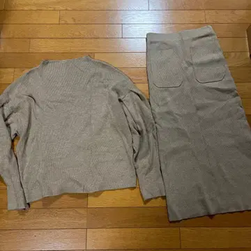 [ Mira Owen ] 니트 스커트 셋업 0 사이즈 베이지