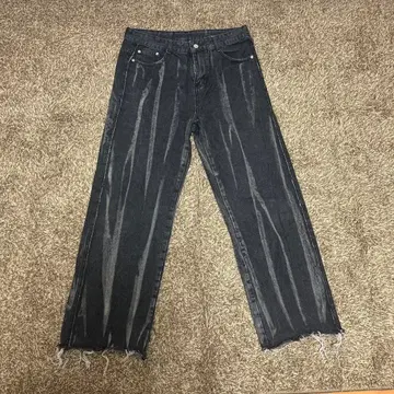 어레인지 블랙 데님 팬츠