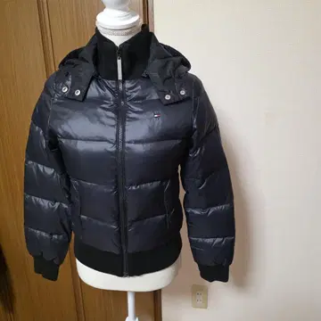 타미걸 블랙 다운 자켓