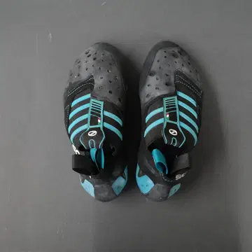 SCARPA 인스팅트 S