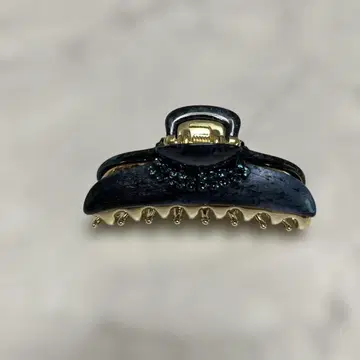 비쥬 장식 블랙 헤어 클립