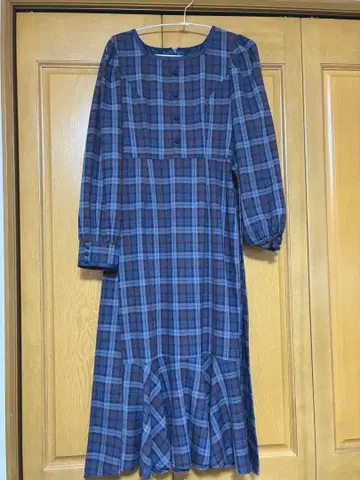 에블린 Evelyn 네이비 체크 롱 원피스 긴팔