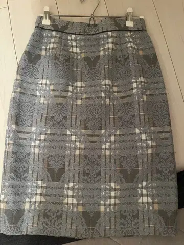 Apuweiser-riche 타이트 스커트 사이즈 1