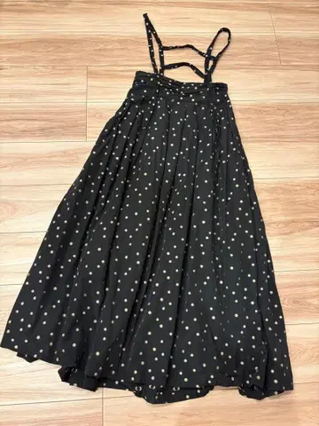 COEL 랜덤 도트 서스펜더 스커트