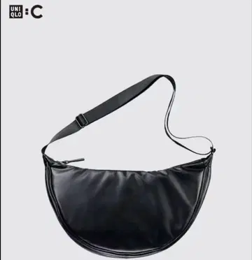 새상품급 UNIQLO C 유니클로 C 레더 터치 라운드 숄더 백 블랙