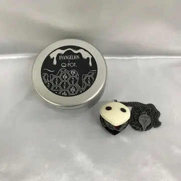 제4사도 마카롱 목걸이 [ 에반게리온 x Q-pot ]