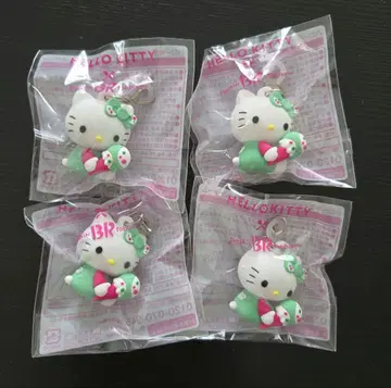 헬로키티 키링 4개 세트