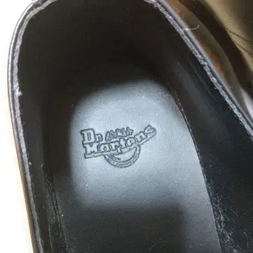 닥터 마틴 블랙 레이스업 슈즈 사이즈 UK7