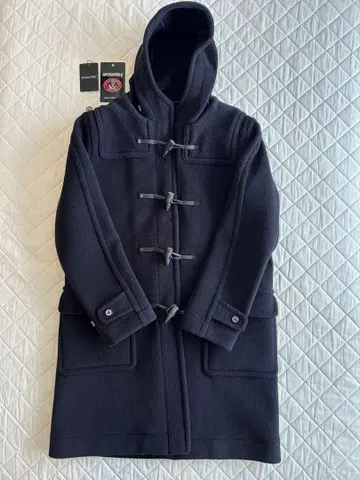 새상품급 INVERTERE 더플 코트 네이비 40