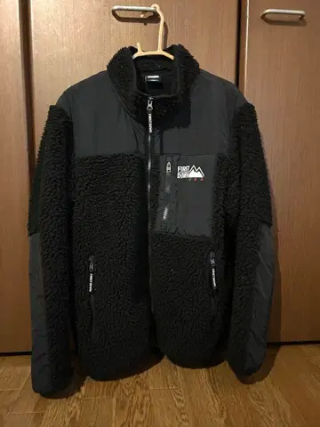 FIRST DOWN 플리스 자켓 블랙