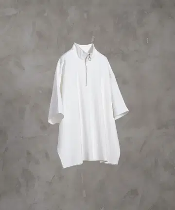 화이트 하프 지퍼 T셔츠 택 포함 새상품
