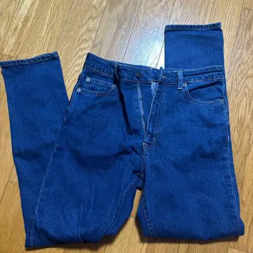 다크 블루 스트레이트 데님 청바지