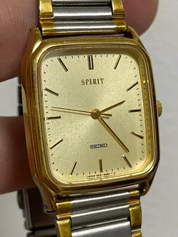세이코 SEIKO 스피릿 스퀘어 쿼츠 골드