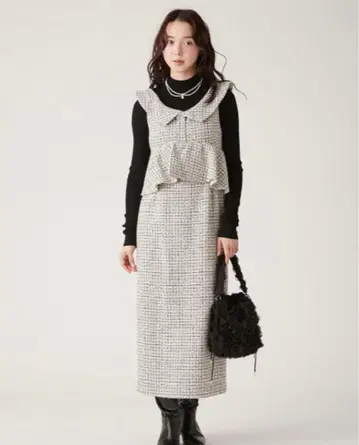 Lily Brown 릴리 브라운 데콜테 페플럼 원피스 24 가을/겨울