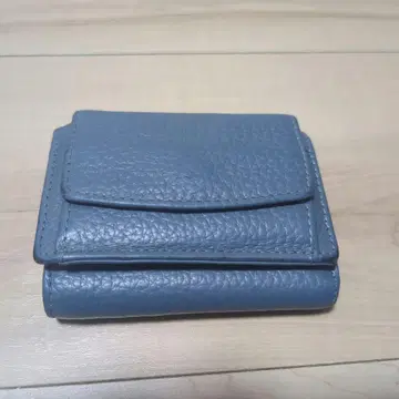 가죽 3단 폴더형 지갑 블루