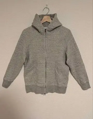 CURLY RAFFY ZIP PARKA