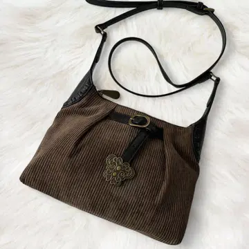 안나수이 코듀로이 안감 꽃무늬 버터플라이 참 포함 숄더백