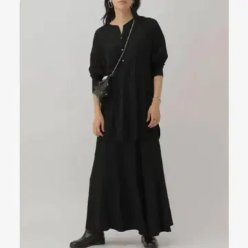 Chaos [ 셋업 ] 바너 저지 풀오버 & 스커트