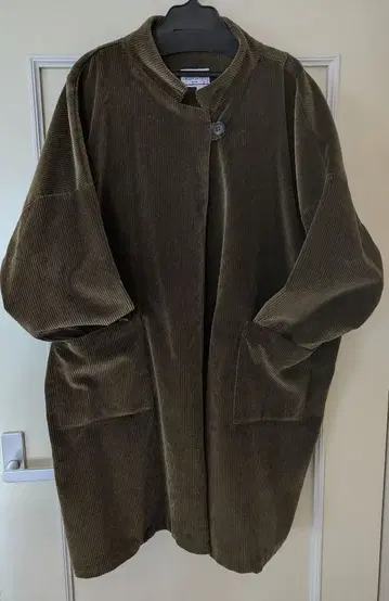 희귀 GALLEGODESPORTES france 코듀로이 코트 KHAKI