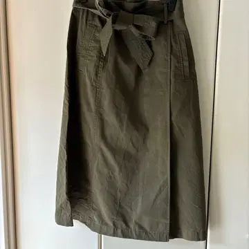 유니클로C 벨티드 플레어 스커트 XL 올리브