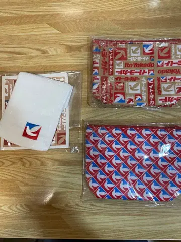 이토요카도 굿즈 세트 이마바리 손수건 & 배 모양 파우치