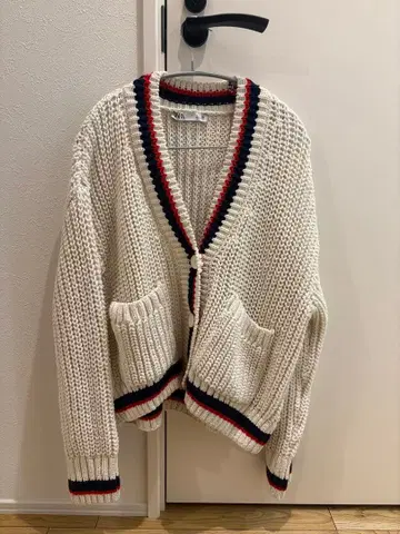미사용 ZARA 버튼 포함 가디건 L 화이트