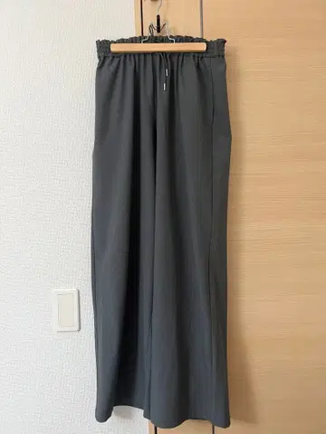 DISCOAT 드레이프감 이지 팬츠