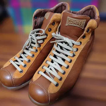 CAMPER 브라운 하이컷 스니커즈