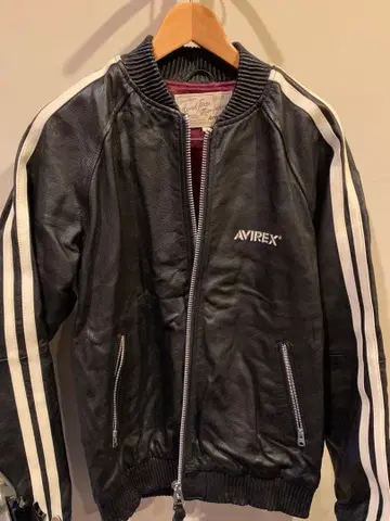 AVIREX 레더 봄버 자켓 블랙