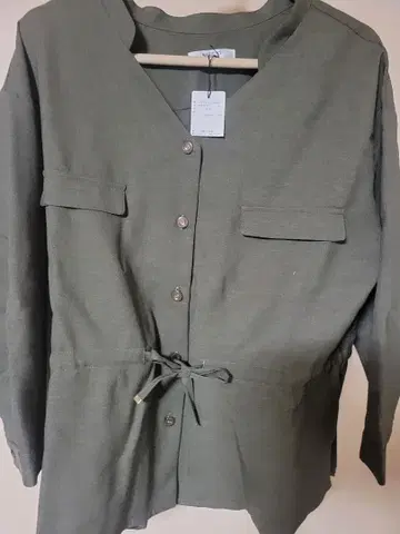 올리브색 밀리터리 자켓 사이즈 40 새상품