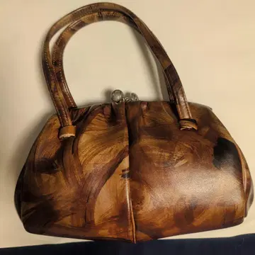 브라운 계열 클래식 핸드백