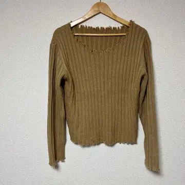 MIRROR 9 미러나인 커팅 오프숄더 니트 스웨터