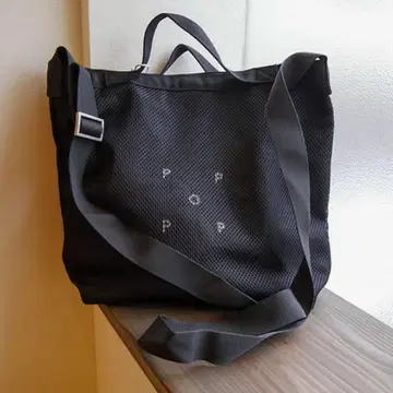미사용 새상품 pop trading company 사이드 백 블랙