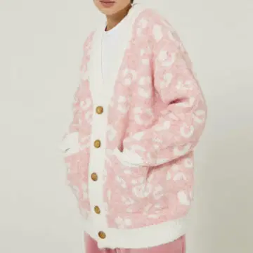 Wai Kei 핑크 가디건