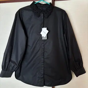 [택 포함 새상품] 아레즈 모듈레이션 레이스 옷깃 셔츠 블라우스