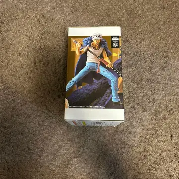 Grandista 트라팔가 로우 피규어