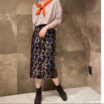 그레이스 콘티넨탈 멀티 스타 샤샤 스커트