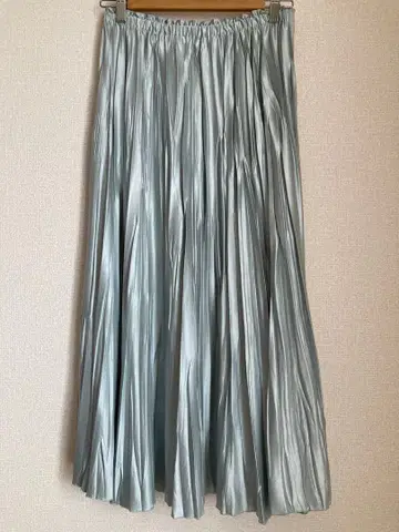 새틴 플리츠 스커트