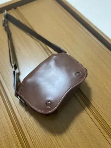 에르고포크 숄더백 가죽 브라운 크로스 바디 심플