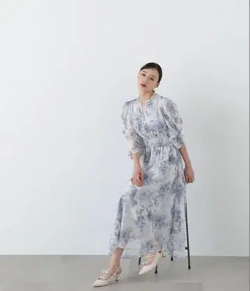 JILL BY JILLSTUART 쉬머 플라워 프린트 원피스