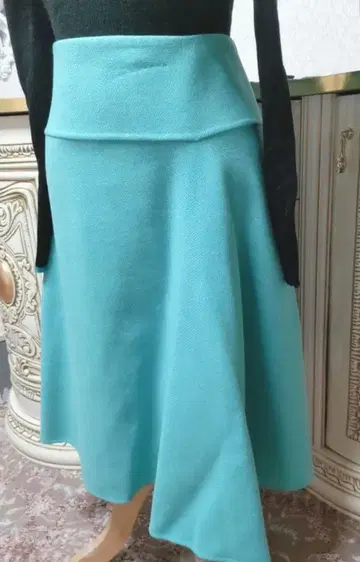 Drawer 드로어 아름다운 블루 따뜻한 플레어 스커트 38 사이즈