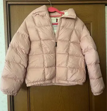 MONCLER 핑크 다운 자켓