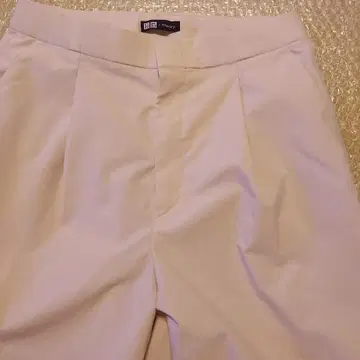 [ UNIQLO x Theory ] 사이즈 M! 아이보리 캐주얼 팬츠